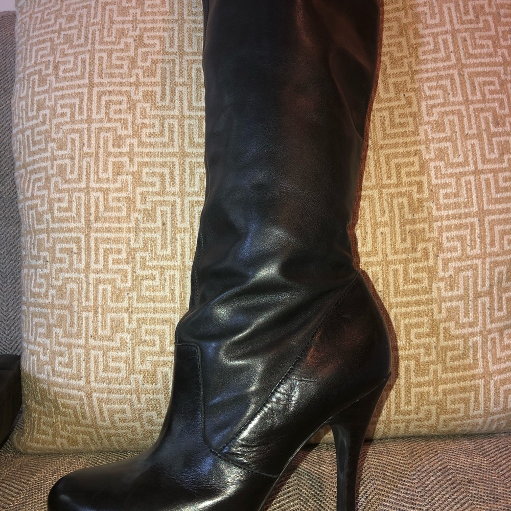 BCBG Generation Rounded Toe Boot - Picture 3 of 8